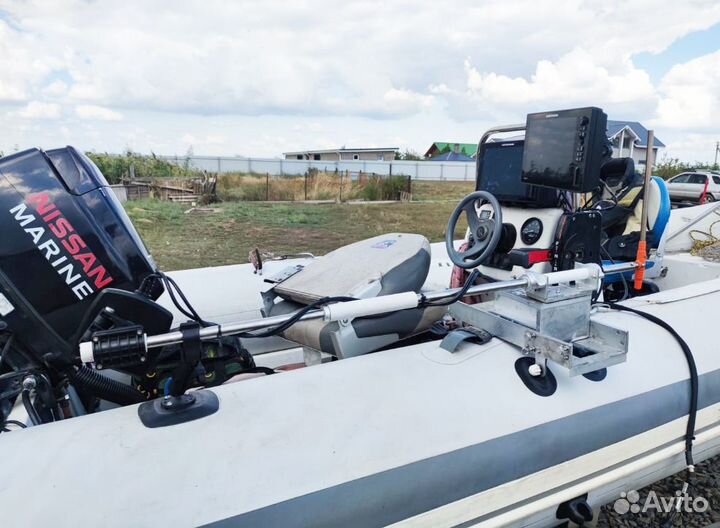 Продаю лодку мужа Риб Grand 470L