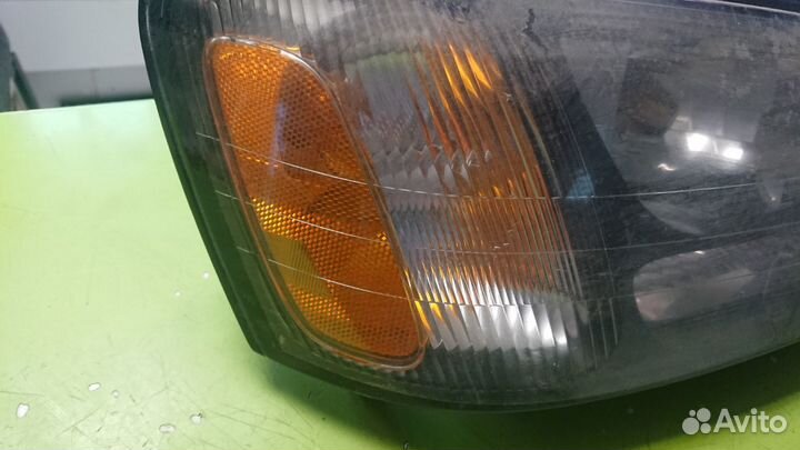 Фара передняя правая Subaru Outback BH BE EJ251