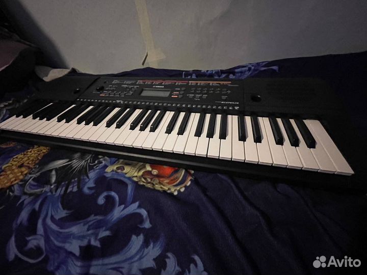 Синтезатор Yamaha PSR E263