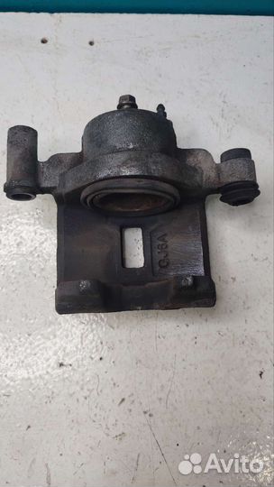 Суппорт передний правый Mazda GJ6A-33-61XB