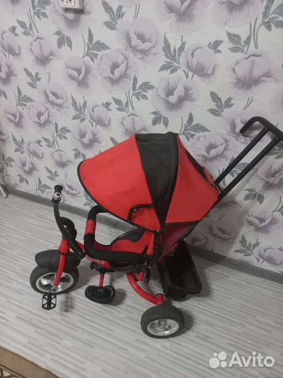 Детский велосипед с ручкой