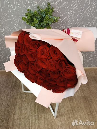 Крупные розы с доставкой в Омске
