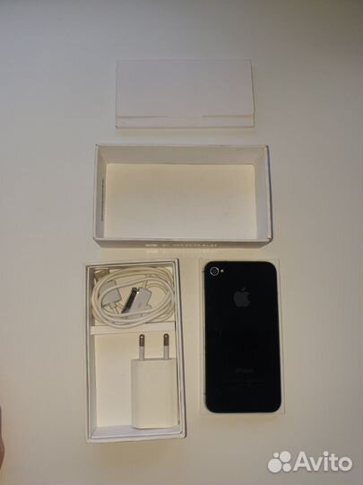 iPhone 4S, 32 ГБ