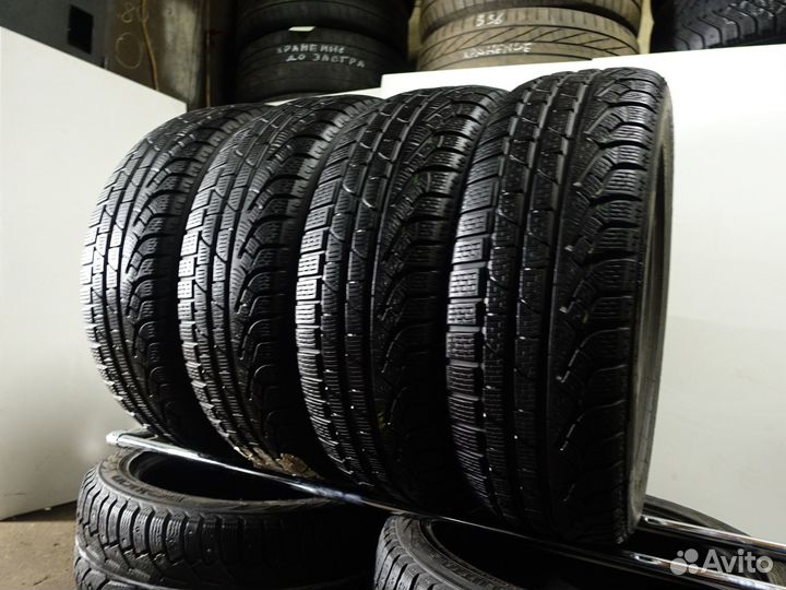Pirelli Winter Sottozero 210 Serie II 215/50 R17