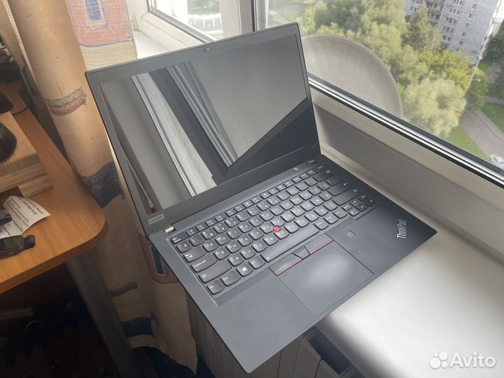 Thinkpad t490 24gb 512 gb 8265U 2560*1440