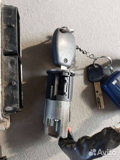 Эбу, блок управления Renault Sandero