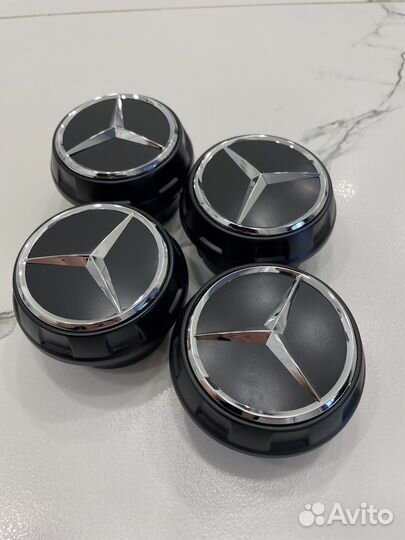 Колпак закручивающийся оригинал Mercedes AMG c251