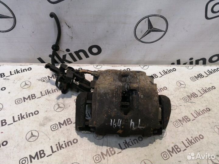 Суппорт передний левый Mercedes Ml W164