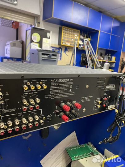 Ресивер NAD av 711
