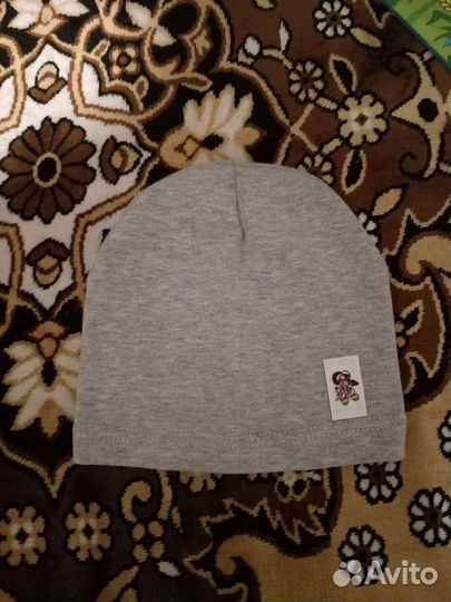 Шапка для девочки новая