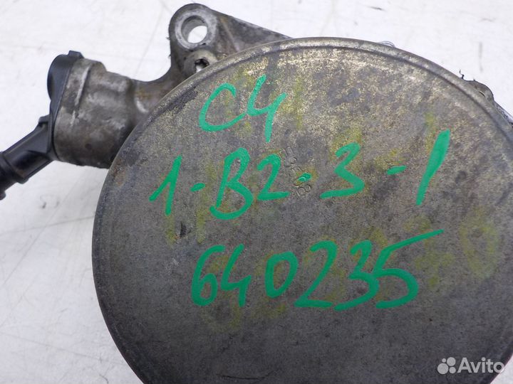 Насос вакуумный Citroen C4 2005-2011