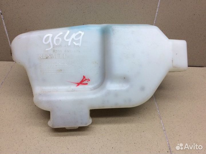 Бачок омывателя лобового стекла Mercedes Benz