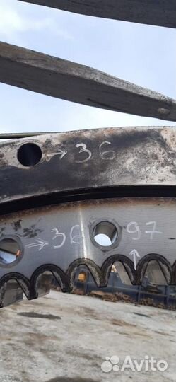 Опорно поворотное устройство Hitachi ZX650