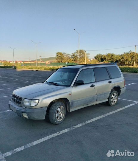 Subaru Forester 2.0 AT, 1998, 300 000 км