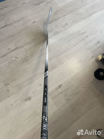 Вратарская хоккейная клюшка