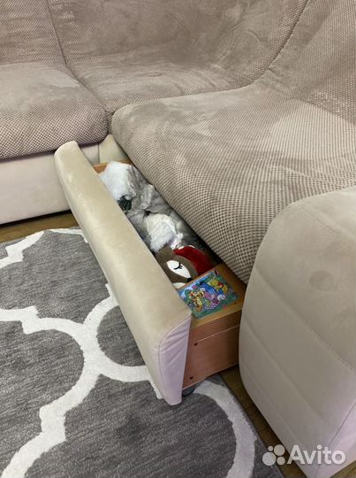 Угловой диван