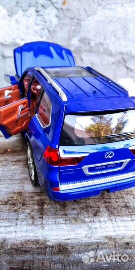 Новый Lexus LX 570 машинка/металл/21см