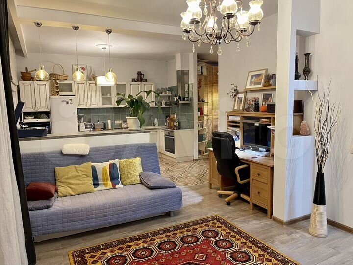 Квартира-студия, 52 м², 2/3 эт.