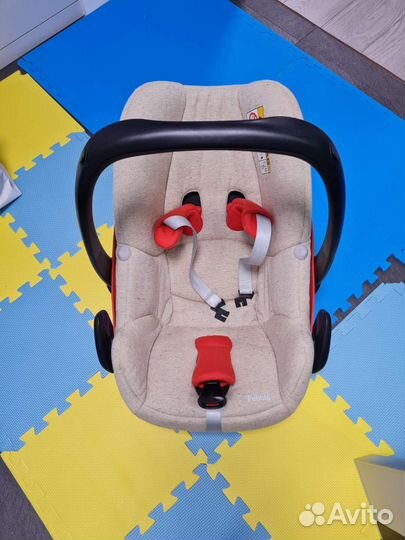 Детское автокресло,автолюлька maxi-cosi pebble