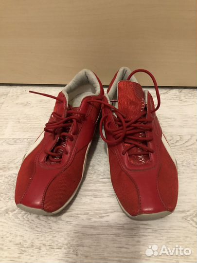 Reebok кроссовки 35,5