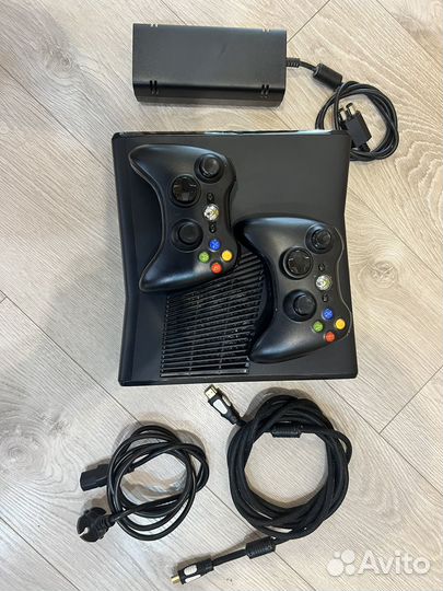 Xbox 360 slim прошитый