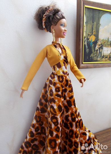 Платье для куклы Барби