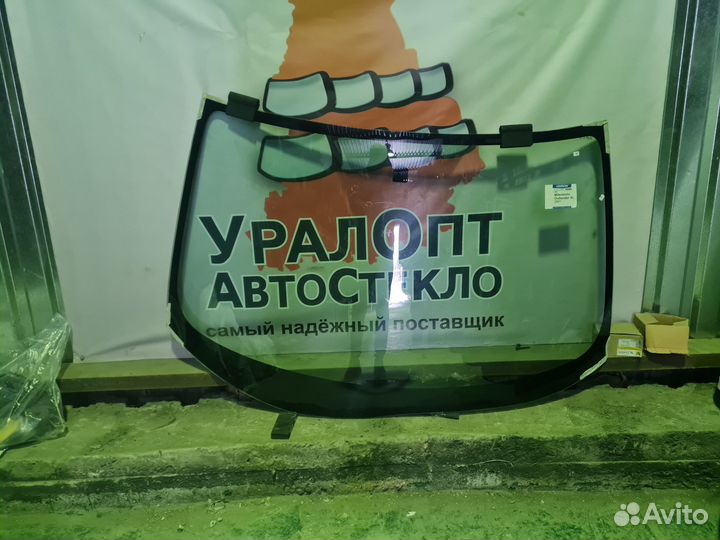 Лобовое стекло с эо Toyota Corolla Axio (E14)