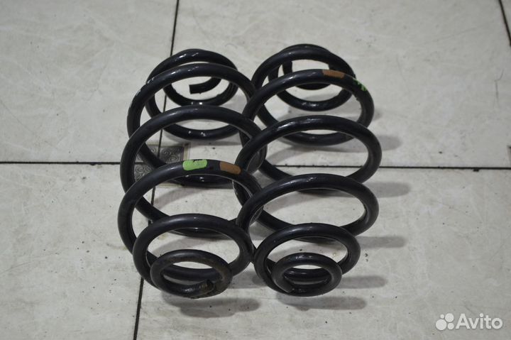 Пружина задняя Volkswagen Passat B5