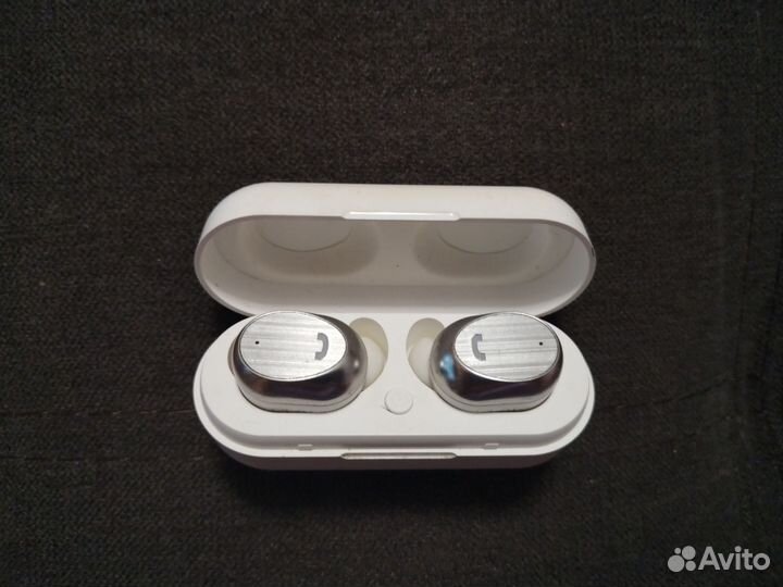 Беспроводные наушники elari