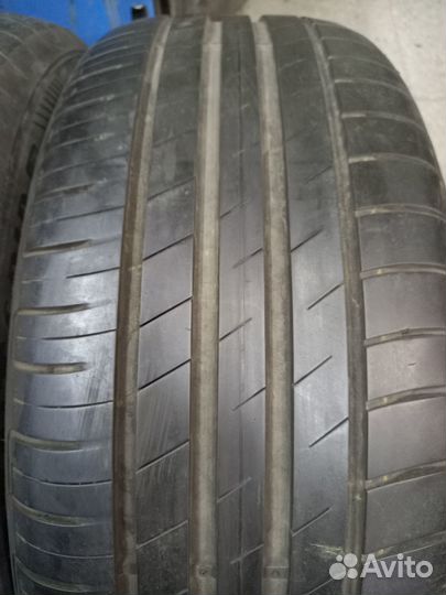Goodyear EfficientGrip Performance 225/55 R17 97W