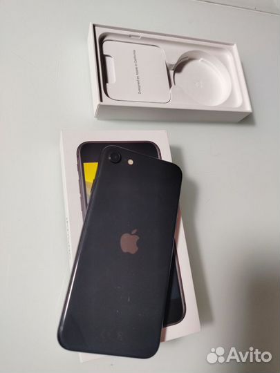 iPhone SE, 128 ГБ