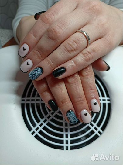 Маникюр, ресницы