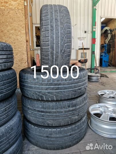 Yokohama 124R 235/55 R18