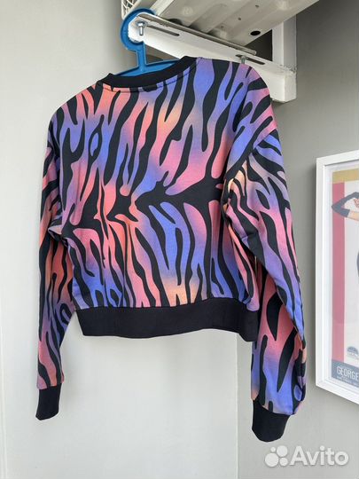 Новый укороченный свитшот adidas