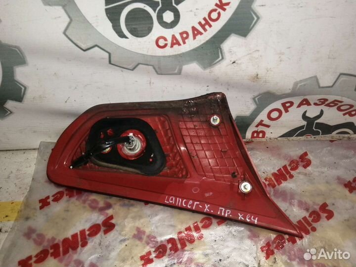 Фонарь багажника правый Mitsubishi lancer 10 хетчб