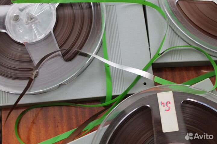 Бобины для катушечного магнитофона