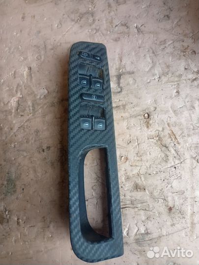 Блок управления стеклоподъемниками Passat B5