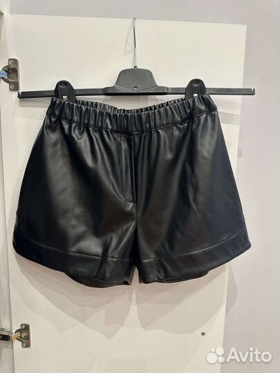 Шорты из экокожи Laturin новые S