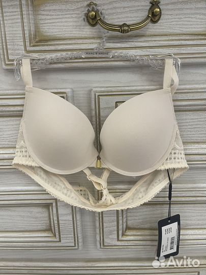 Бюстгальтер