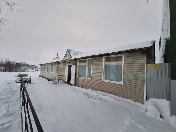 Продам торговое помещение, 320.1 м²