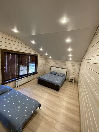 Коттедж 180 м² на участке 10 сот.