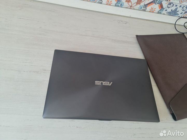 Ультрабук asus Zenbook 13.3 Core i 7