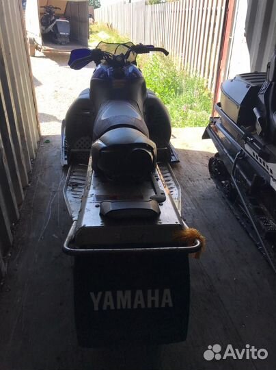 Снегоход Yamaha nitro
