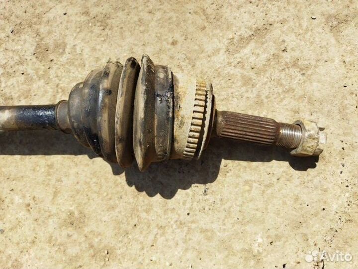 Вал приводной передний правый Hyundai Accent LC2