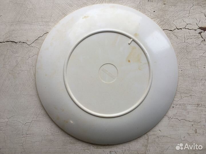 Тарелка настенная гдр