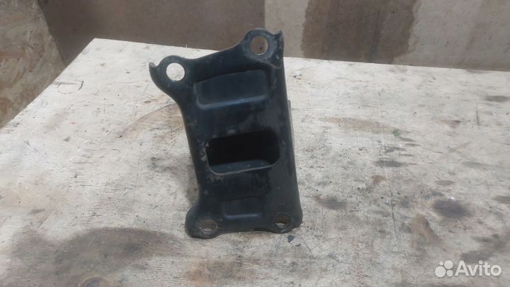 Опора кпп левая Hyundai Sonata EF 4 G4GC