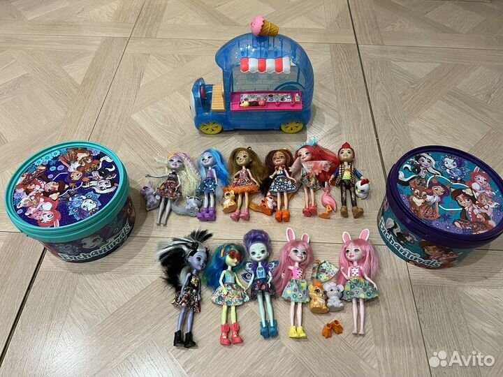 Куклы Энчантималс и фургон с мороженным