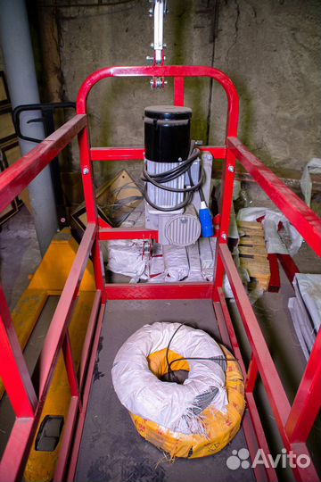 Фасадный подъемник люлька TOR ZLP630