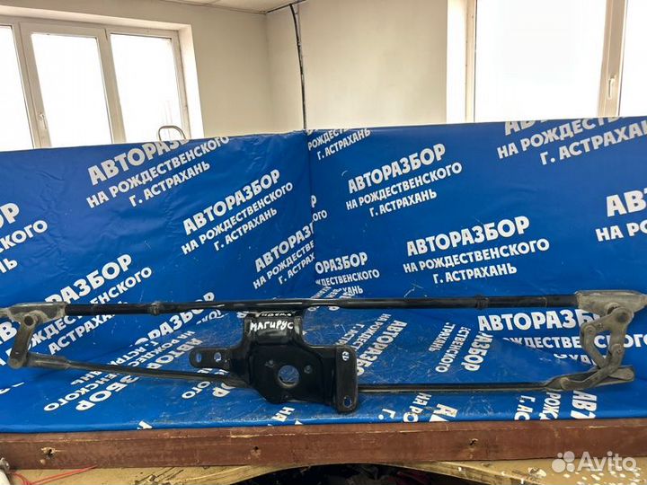 Трапеция дворников. Iveco Magirus седельный тягач