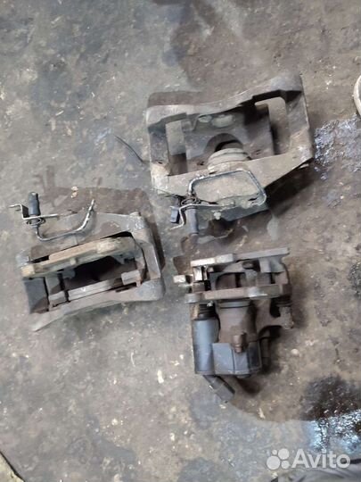 Тормозные суппорта перед Audi A6 C6 320мм